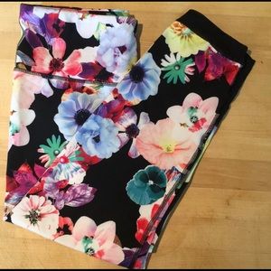 Old navy floral leggings